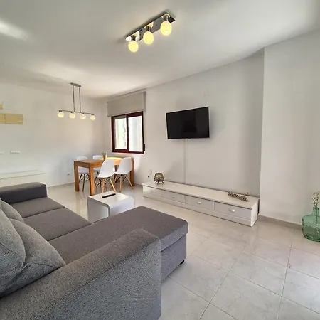 Aloha Salinas Beach, Primera Linea 칼페