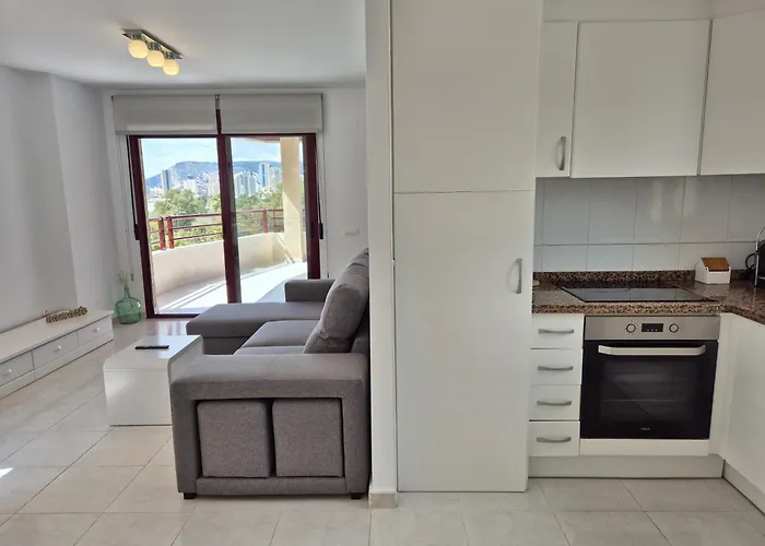 Aloha Salinas Beach, Primera Linea